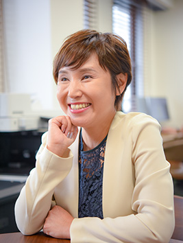 代表 佐藤亜矢子様